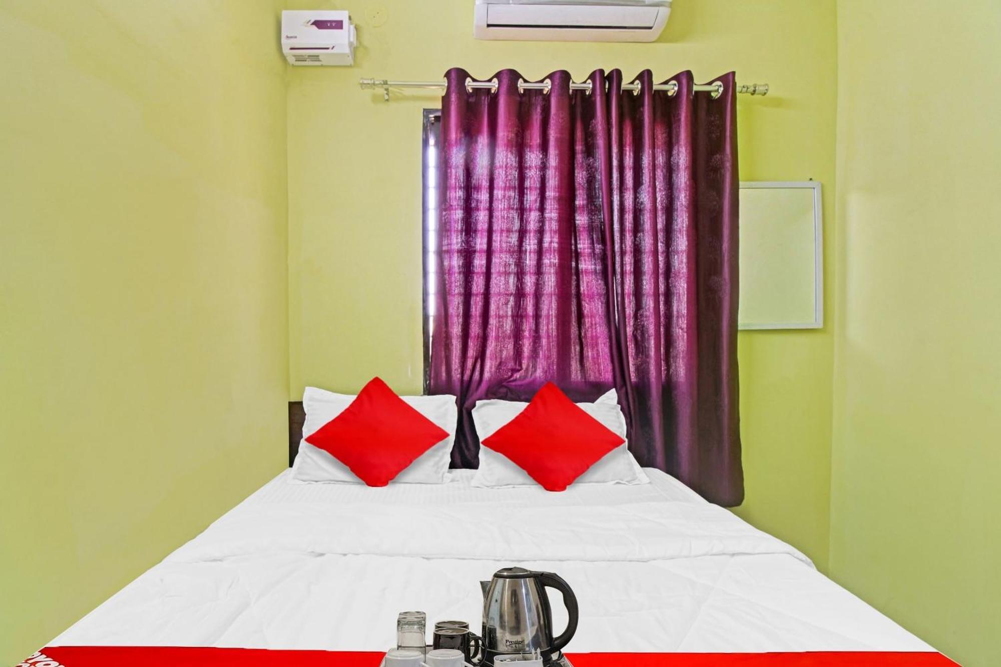 Hotel O Manjiri Restaurant & Lodging Sakardara Экстерьер фото